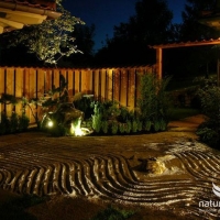 Zen Garten bei Nacht